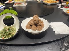 -艳阳天民俗村(公园路店)