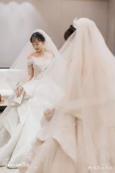 -莫小姐婚纱