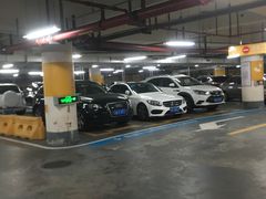 -日月光中心-停车场