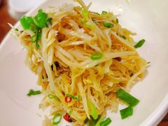 香葱拌笋衣-小大董·烤鸭(王府井apm店)