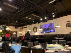 大堂-日进一片海.生腌海鲜火锅.宵夜烧烤(三里屯总店)