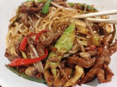 生爆牛肉面-寻裕记·现炒浇头面(人民广场店)