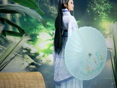 -九月鹰飞汉服摄影工作室