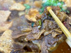 -闯关东牛排牛尾一锅香(海城店)