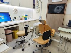 -维乐口腔(美维云门诊陆家嘴店)