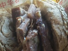 -洪峰浩老北京烧饼夹肉(角门路店)