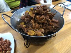 栗子炖鸡-黄牛肉馆·皖南土菜