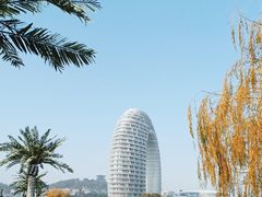 -黄金湖岸