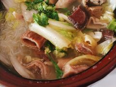 -闫家驴肉老店(华电一校店)