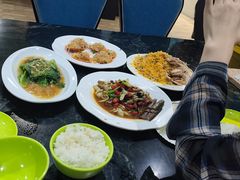 -小海豚•老字号海鲜餐厅(天涯店)