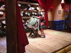 -老滇山寨•云南特色菜•地方菜•民族风情歌舞表演(金碧店)