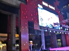 -绿地风尚天地广场