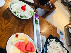 -佬土鹅肠火锅(扬中步行街店)