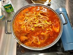 明洞辣鸡爪火锅-Meet Sun韩式大排档(五一广场7MALL店)