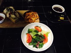 -The Coffee Academïcs(铜锣湾店)