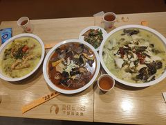 -鱼你在一起(奉贤宝龙城广场店)