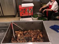 -泉福居酱骨头自助广场(南大街商业步行街店)