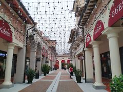 -佛罗伦萨小镇广佛名品奥特莱斯(疏港路店)