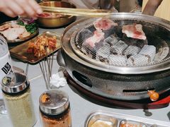 -围炉肉舍•炭烤活鳗•丹东海鲜烤肉(步行街店)