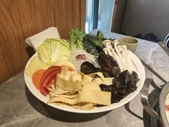 -阿源鱼捞斑鱼火锅·海鲜粥(山景尚宅店)