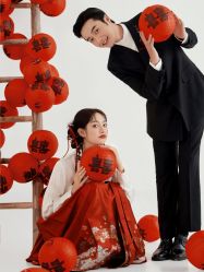 点击看大图 -至臻微拉婚纱摄影