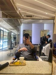 -PE SALON