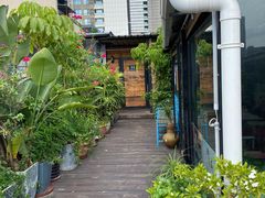 -拖板鞋咖啡旅行酒店(春熙路地铁站店)