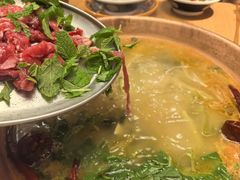 -洱火云南酸菜牛肉火锅(石景山当代商城店)