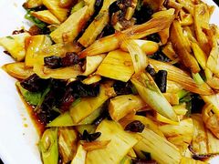 -瑞杰烧烤店·24小时营业(山东路店)