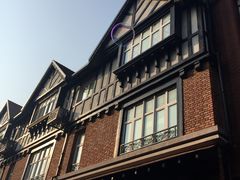 -钟书阁(松江泰晤士小镇店)