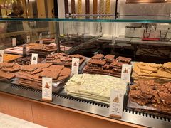 -Laderach 莱德拉(上海环贸iapm店)