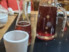 -果松木炭酸菜铜火锅·外婆参鸡汤