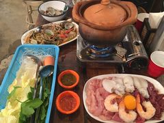-Show Neua Thai Street Food