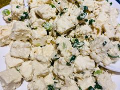 虾皮小葱拌豆腐-燕青小馆(东园大厦店)