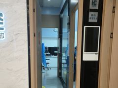 -华齿口腔·矫正种植中心(松江环城路店)