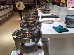 自助取餐区-泉福居酱骨头自助广场(南大街商业步行街店)