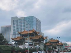 -老滇山寨•云南特色菜•地方菜•民族风情歌舞表演(金碧店)