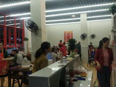 大堂-一品红烧鸭特色川菜(三岔湖店)