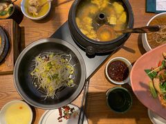云南经典汽锅鸡-云海肴·汽锅鸡·云南菜(苏州中心店)