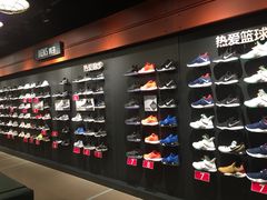 -耐克(恒隆广场店)