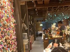 -领鲜活海鲜榴莲自助火锅(东门店)