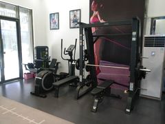 -思迈威健身(积玉桥万达店)