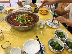 -乡土特色.冷锅鱼.牦牛肉汤锅