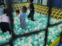 -蒙特利亲子乐园