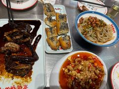 -胡桃里音乐餐厅(陶溪川店)(川湘赣菜·世界百大酒庄直供红酒·音乐表演)