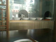 -子潇春庞牛腩粉(三大银行店)