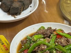 -芦茨金富饭庄·25年老字号·专做稻草鸡