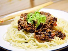 肉酱面-十八家面馆(均瑶店)