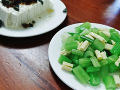 -宝瑞门钉肉饼店