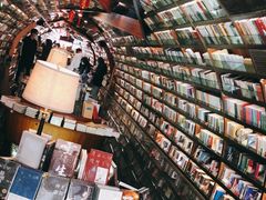 -钟书阁(珍园店)